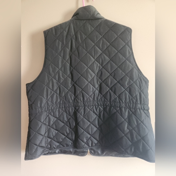 St. John's Bay Classic Black Vest - Picture 2 of 3